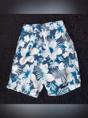 Kanu Surf Kids Navy and White Floral Athletic Swim Shorts Size M (5/6)